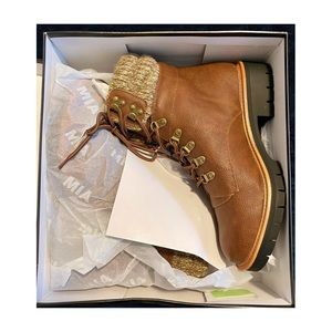 NEW!  MIA Lug Boots size 10